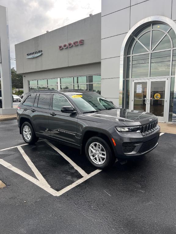 new 2025 Jeep Grand Cherokee car, priced at $43,818