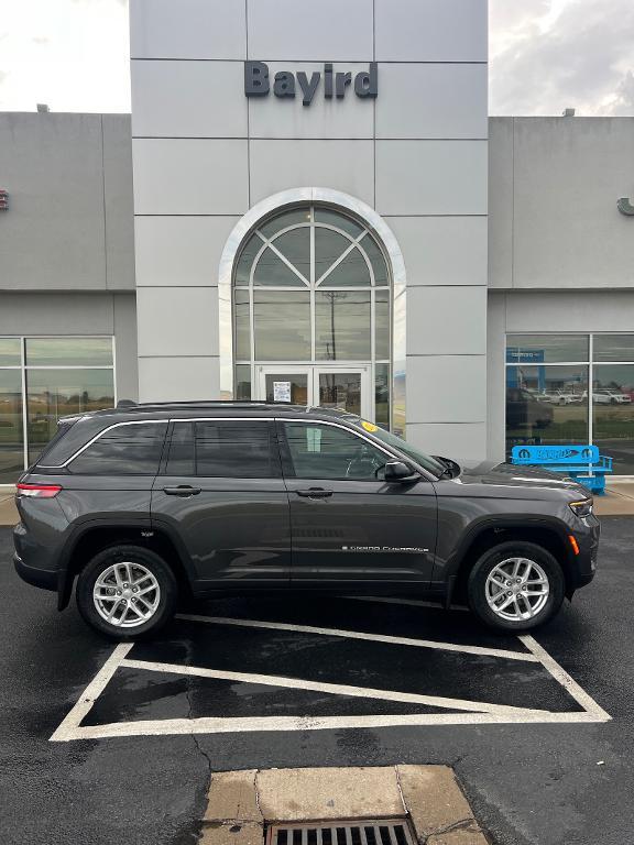 new 2025 Jeep Grand Cherokee car, priced at $43,818