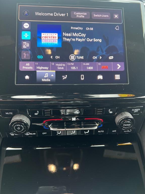 new 2025 Jeep Grand Cherokee car, priced at $43,818