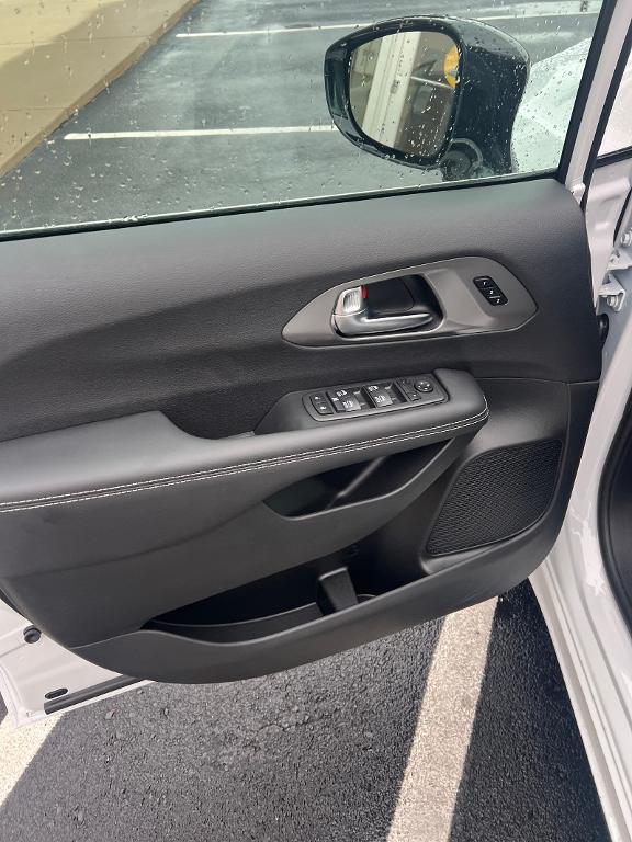 new 2026 Chrysler Pacifica car, priced at $44,460
