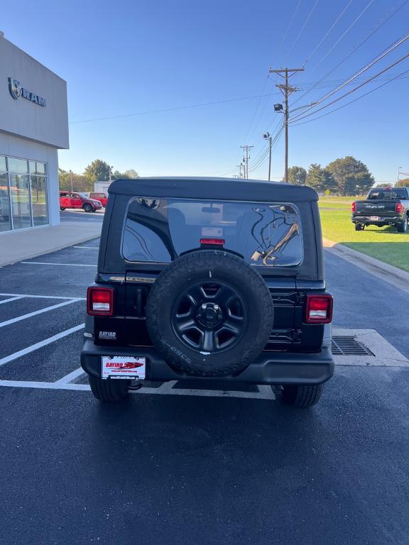 new 2025 Jeep Wrangler car, priced at $43,773