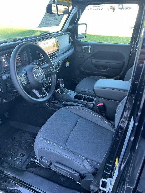 new 2025 Jeep Wrangler car, priced at $43,773