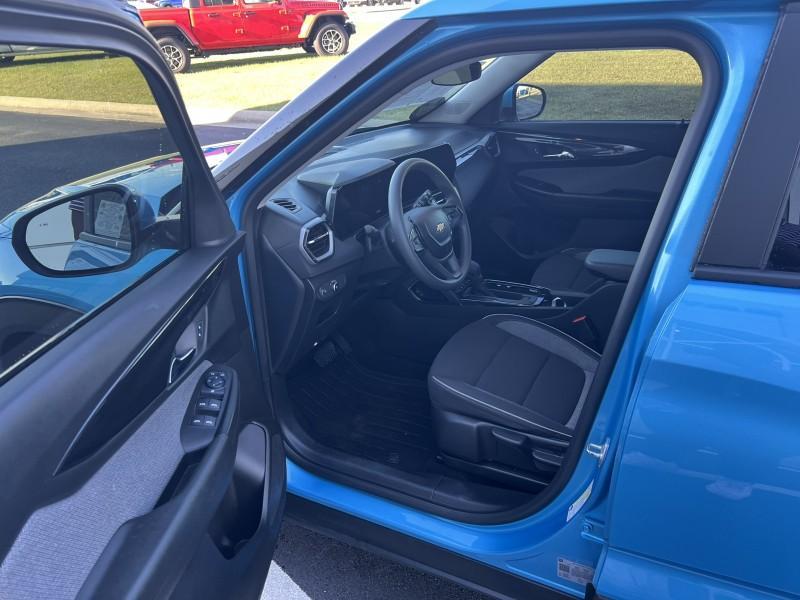 used 2025 Chevrolet TrailBlazer car, priced at $26,997