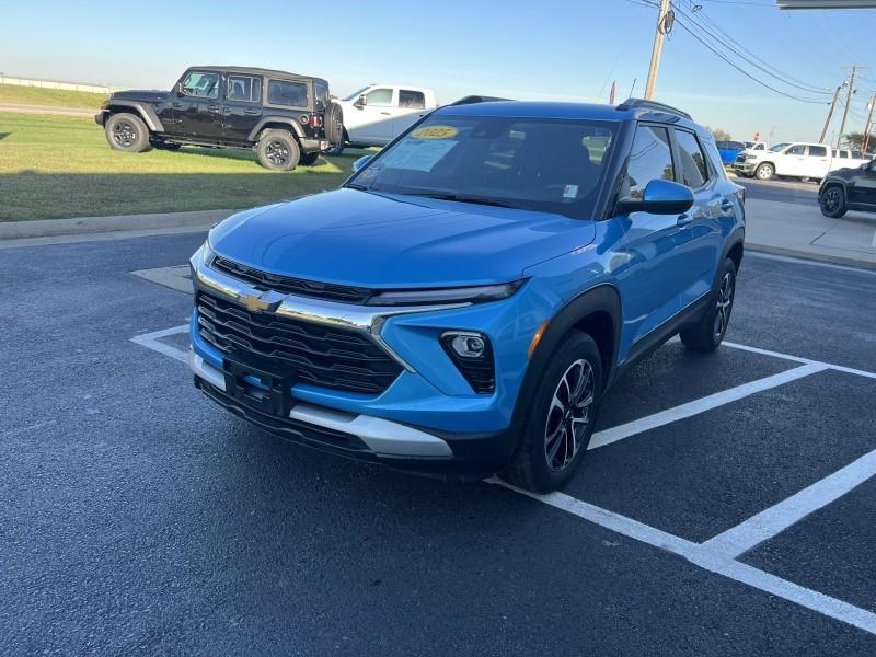 used 2025 Chevrolet TrailBlazer car, priced at $26,997