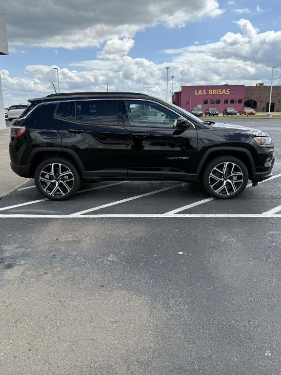 new 2025 Jeep Compass car, priced at $34,308