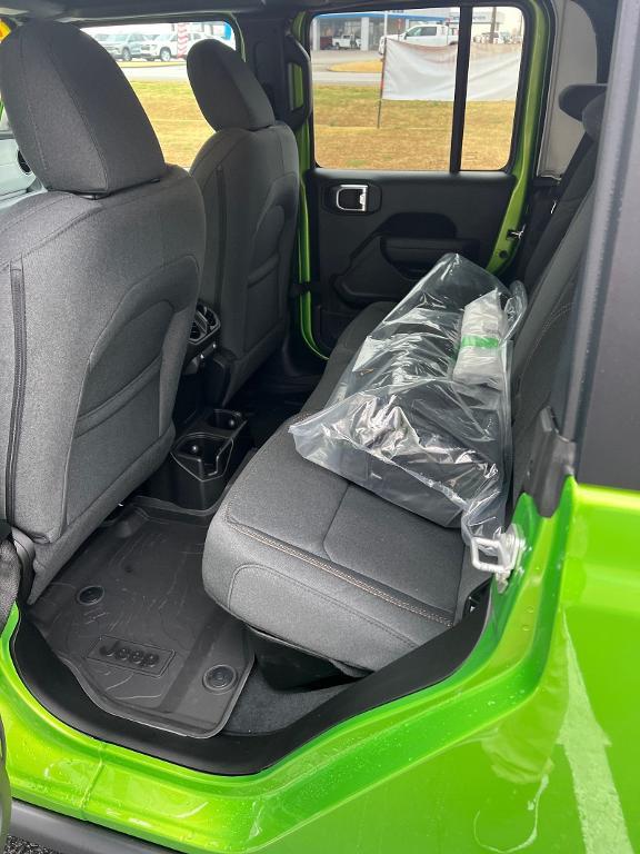 new 2026 Jeep Gladiator car, priced at $52,708