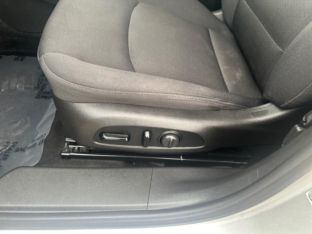 used 2021 Chevrolet Malibu car, priced at $16,218