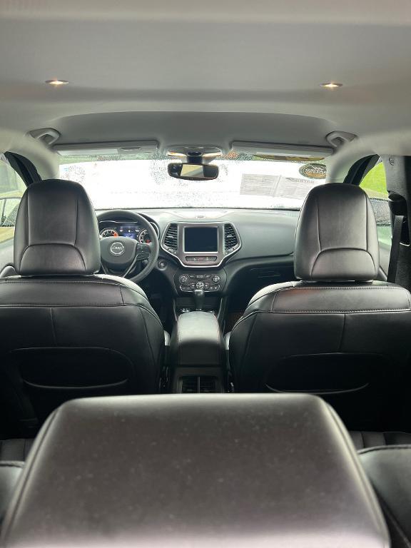 used 2021 Jeep Cherokee car, priced at $25,999