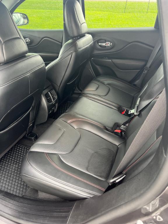 used 2021 Jeep Cherokee car, priced at $25,999