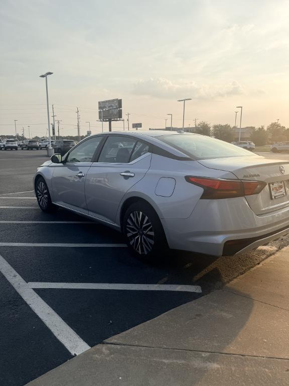 used 2023 Nissan Altima car, priced at $21,997