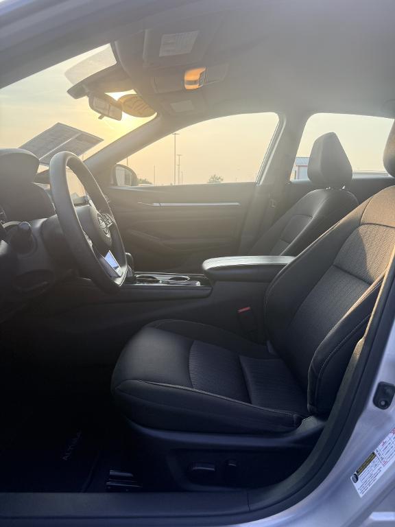 used 2023 Nissan Altima car, priced at $21,997