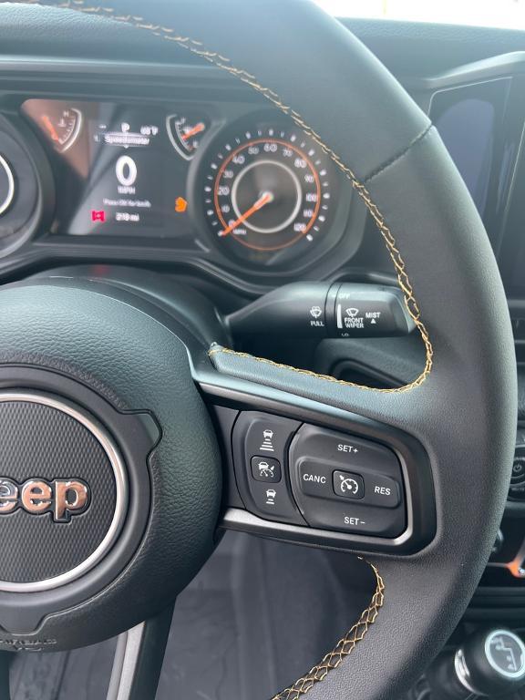 new 2025 Jeep Gladiator car, priced at $45,915