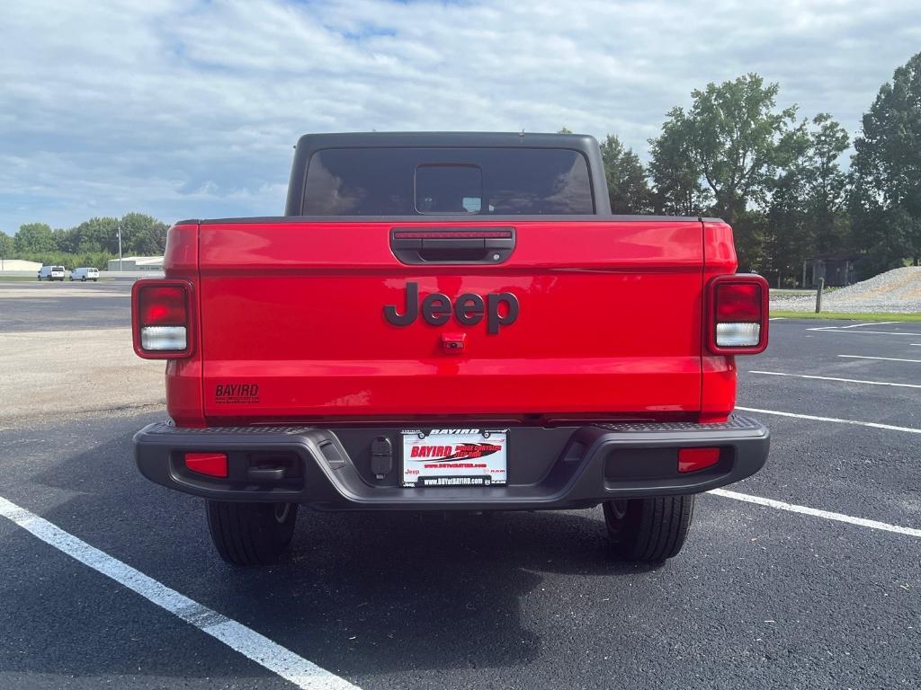 new 2025 Jeep Gladiator car, priced at $47,816