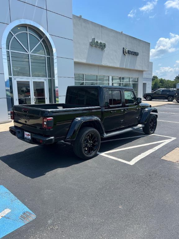 used 2023 Jeep Gladiator car, priced at $34,792
