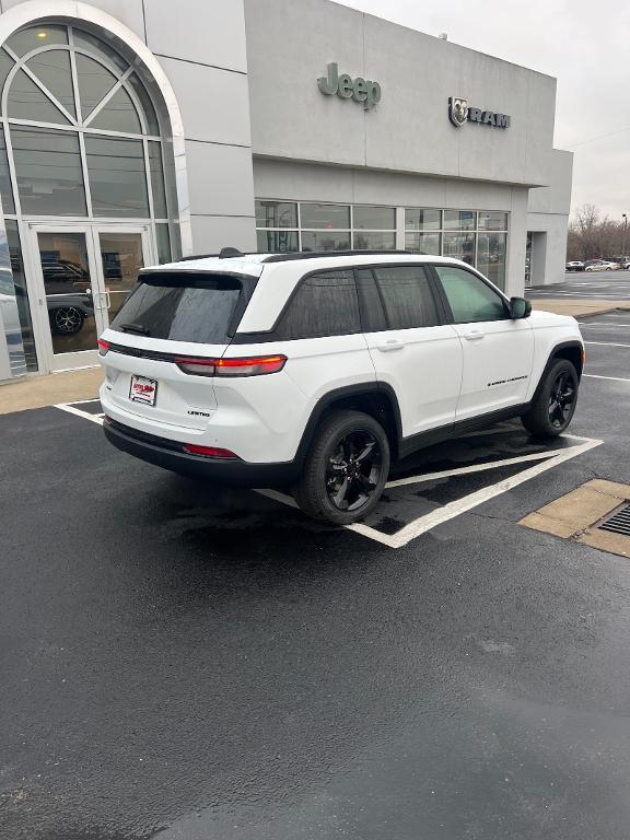 new 2025 Jeep Grand Cherokee car, priced at $54,210