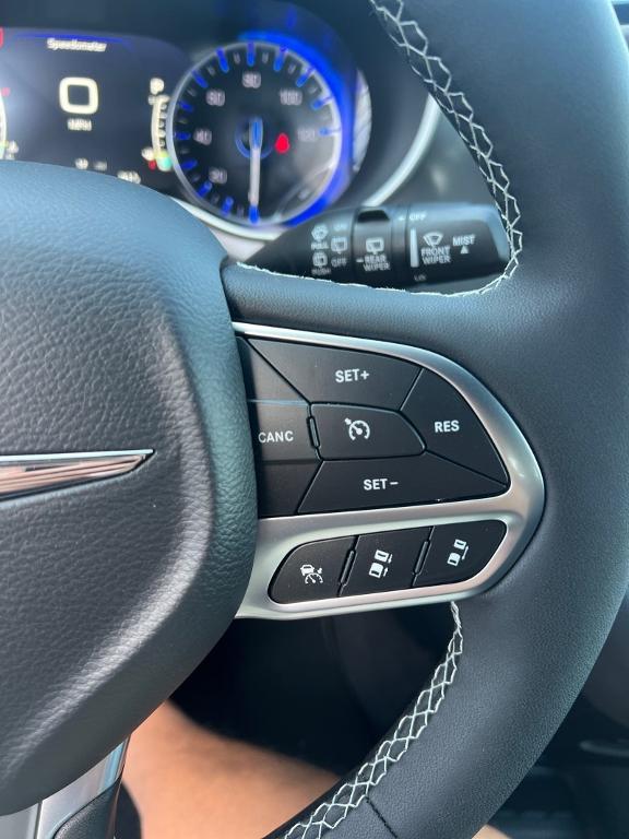 new 2025 Chrysler Pacifica car, priced at $48,115
