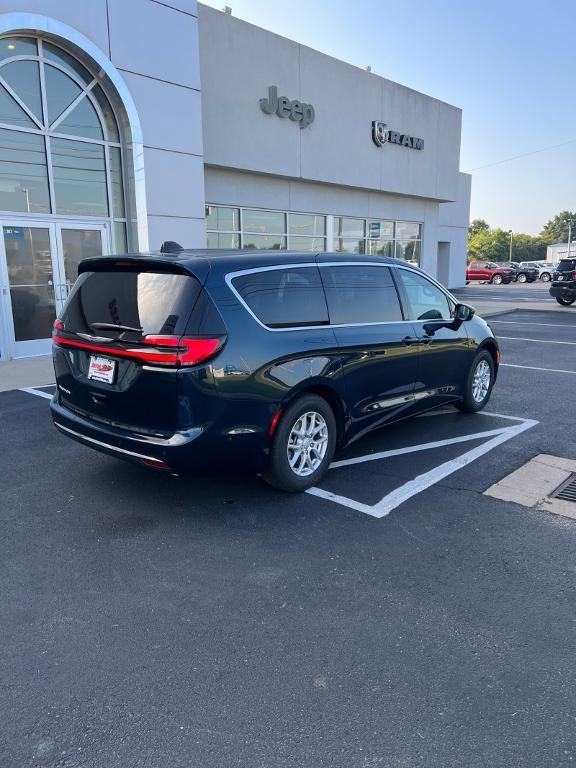 new 2025 Chrysler Pacifica car, priced at $48,115