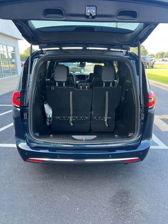 new 2025 Chrysler Pacifica car, priced at $48,115