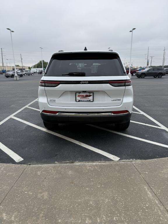 used 2022 Jeep Grand Cherokee car, priced at $31,005