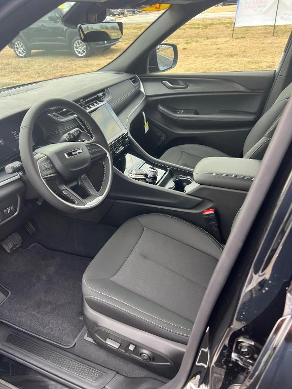 new 2025 Jeep Grand Cherokee L car, priced at $46,965