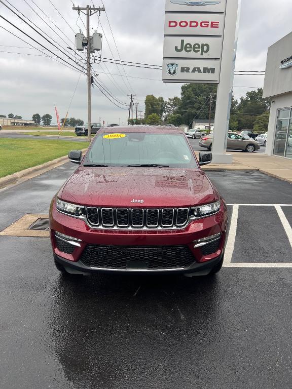 new 2025 Jeep Grand Cherokee car, priced at $46,147