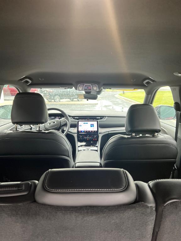 new 2025 Jeep Grand Cherokee car, priced at $46,147