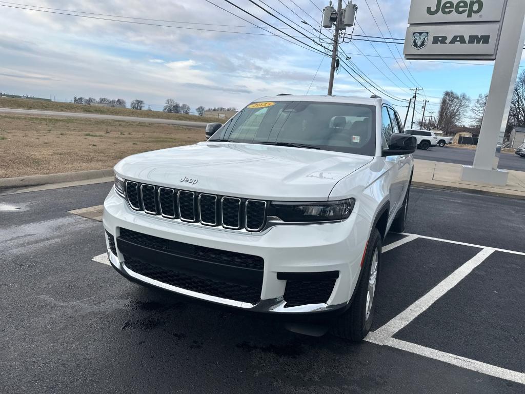 new 2025 Jeep Grand Cherokee L car, priced at $46,370