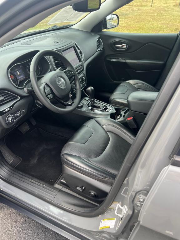 used 2023 Jeep Cherokee car, priced at $23,455