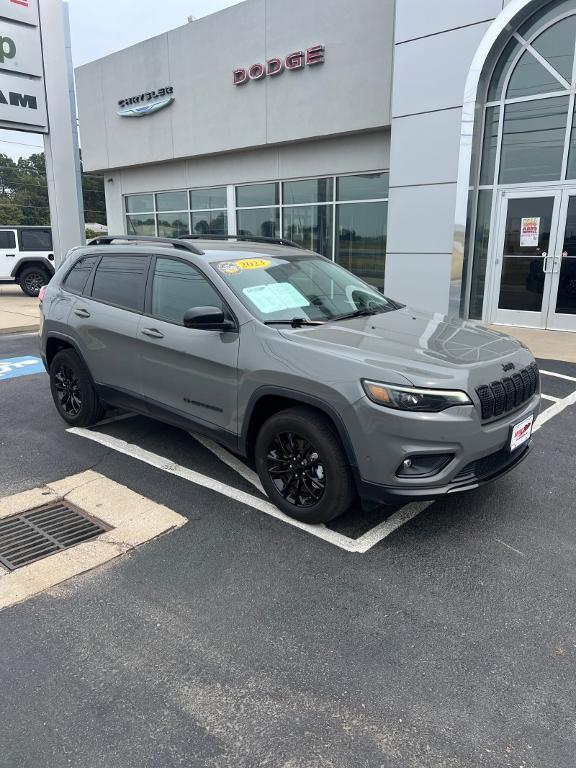 used 2023 Jeep Cherokee car, priced at $23,455