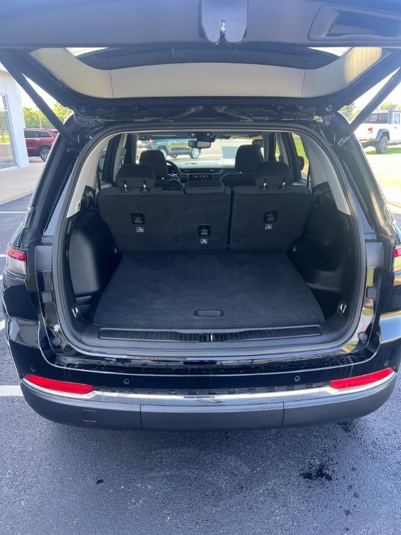 used 2023 Jeep Grand Cherokee car, priced at $32,658
