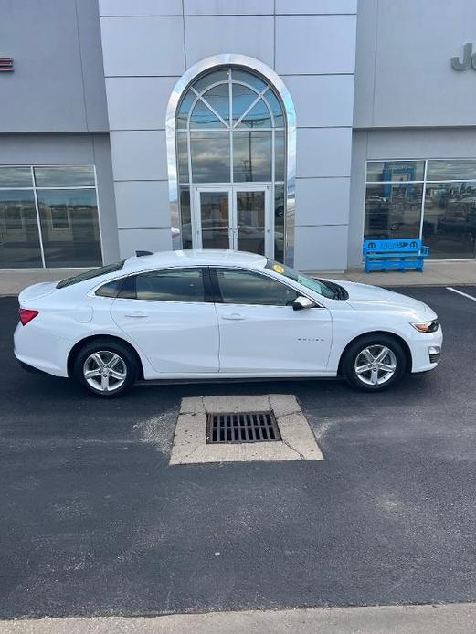 used 2022 Chevrolet Malibu car, priced at $23,654