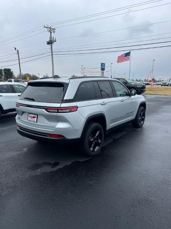 new 2024 Jeep Grand Cherokee car, priced at $46,233