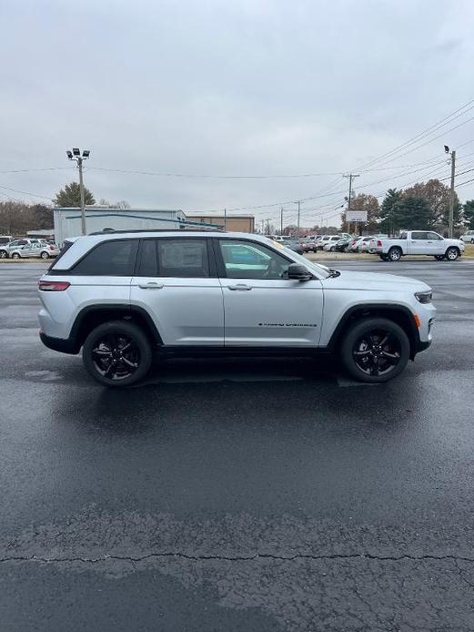 new 2024 Jeep Grand Cherokee car, priced at $46,233