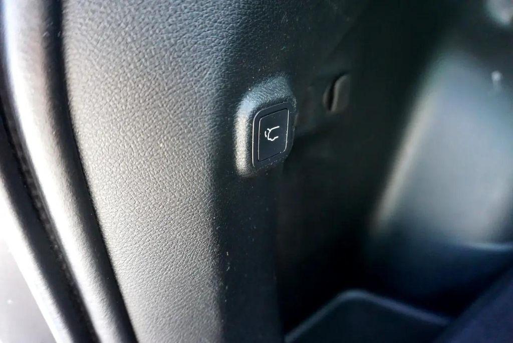 used 2019 Jeep Cherokee car, priced at $15,900