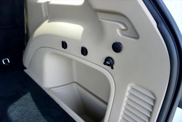 used 2021 Jeep Grand Cherokee car, priced at $22,990