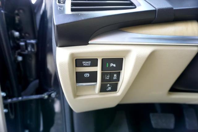 used 2020 Acura MDX car, priced at $22,700