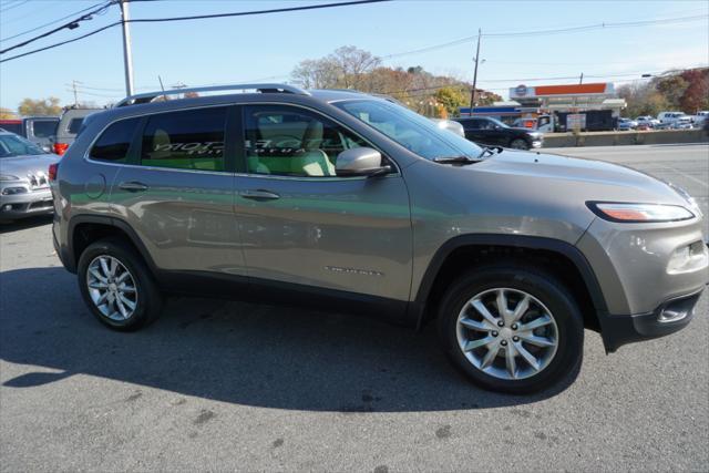 used 2018 Jeep Cherokee car, priced at $14,900