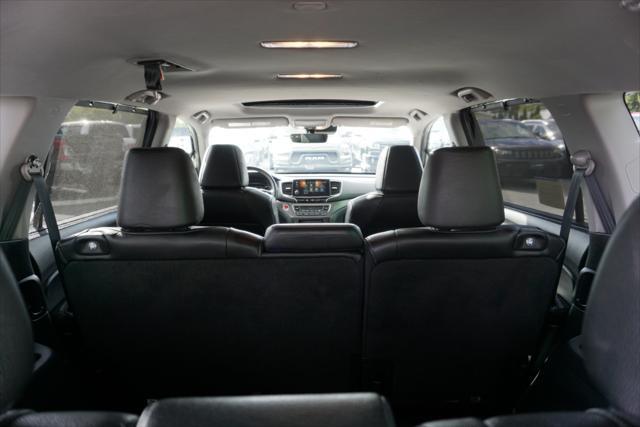 used 2022 Honda Pilot car, priced at $29,990