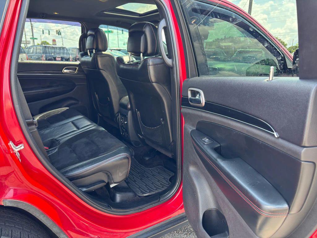 used 2017 Jeep Grand Cherokee car, priced at $15,995