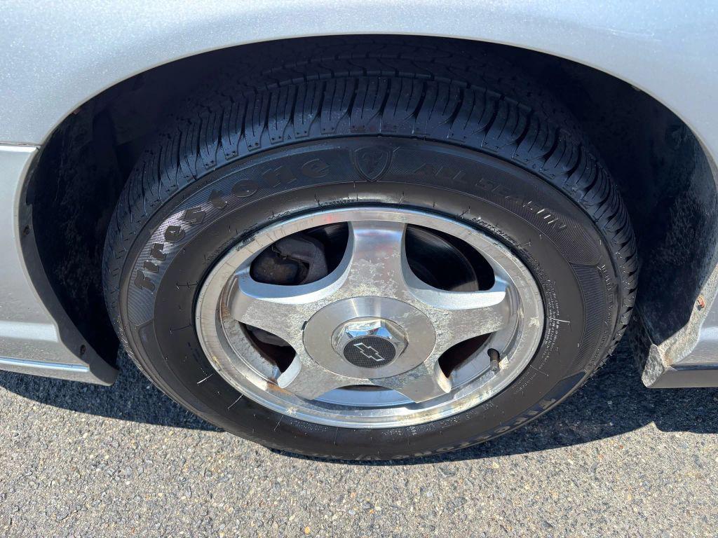 used 2004 Chevrolet Monte Carlo car, priced at $8,995