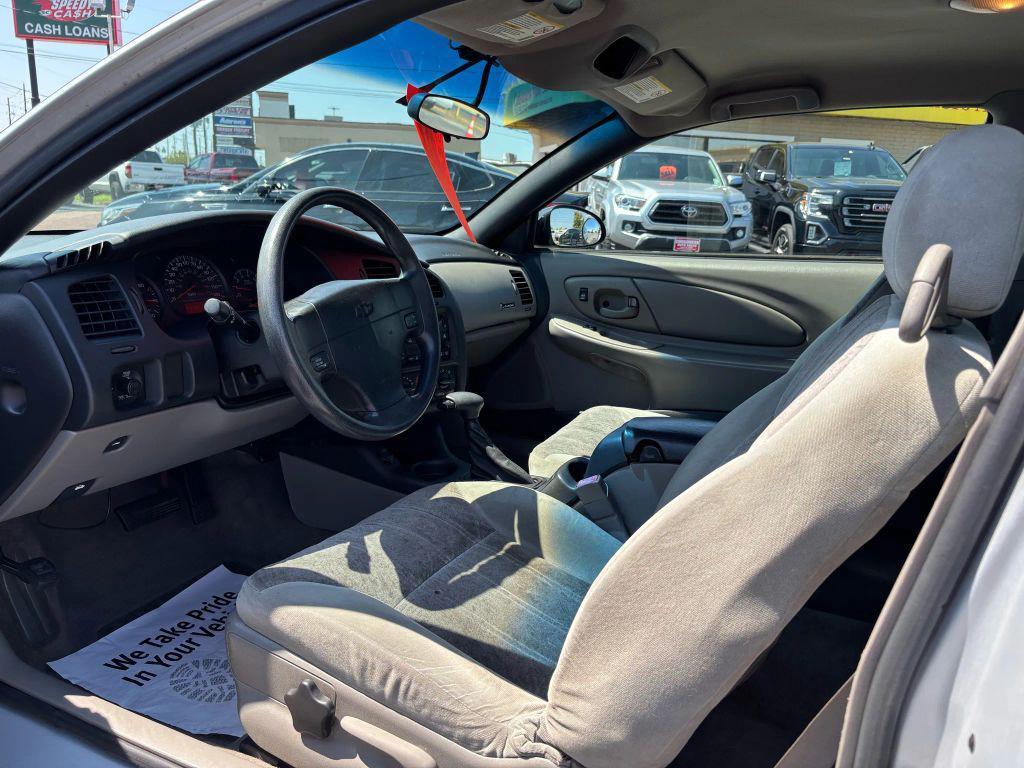 used 2004 Chevrolet Monte Carlo car, priced at $8,995