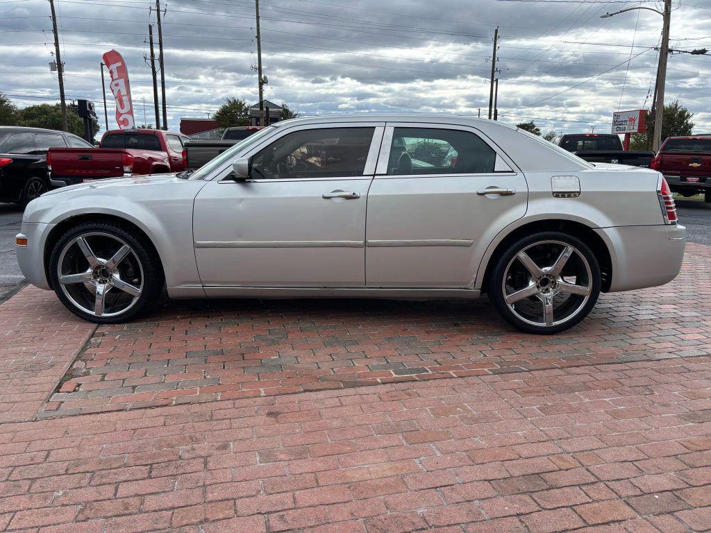 used 2006 Chrysler 300 car, priced at $5,995