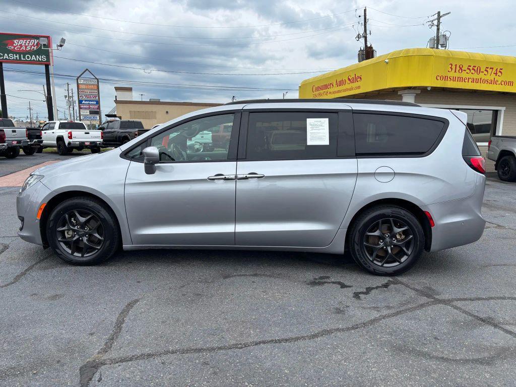 used 2020 Chrysler Pacifica car, priced at $17,995