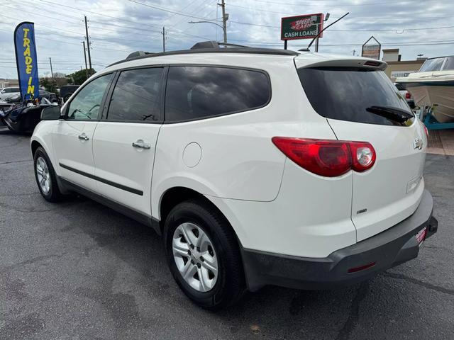 used 2011 Chevrolet Traverse car, priced at $4,995