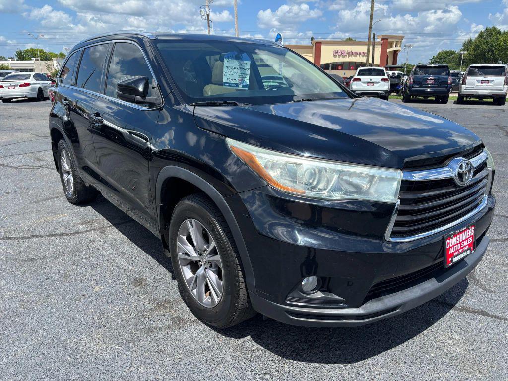 used 2015 Toyota Highlander car, priced at $16,995