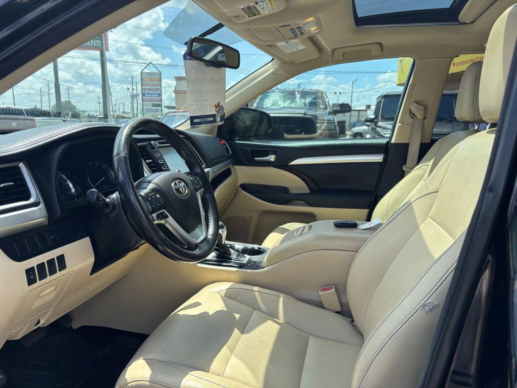 used 2015 Toyota Highlander car, priced at $16,995