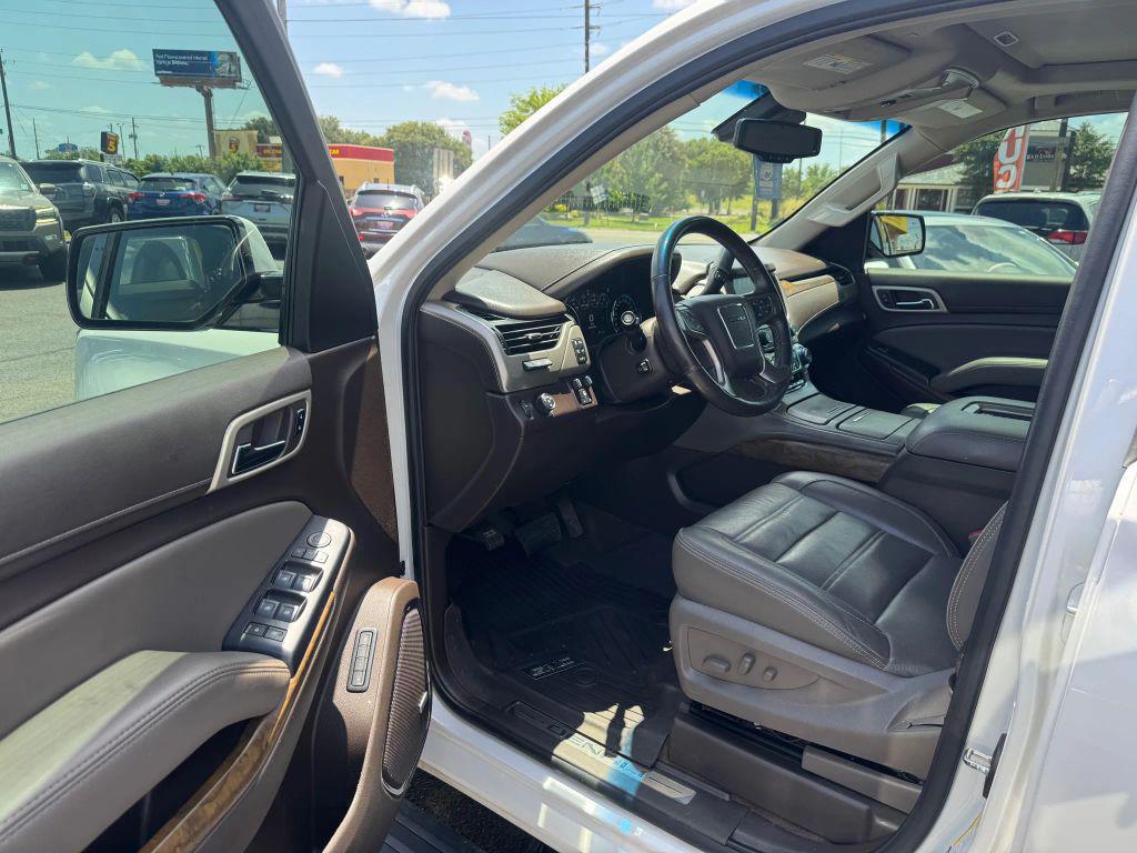 used 2019 GMC Yukon XL car, priced at $32,995