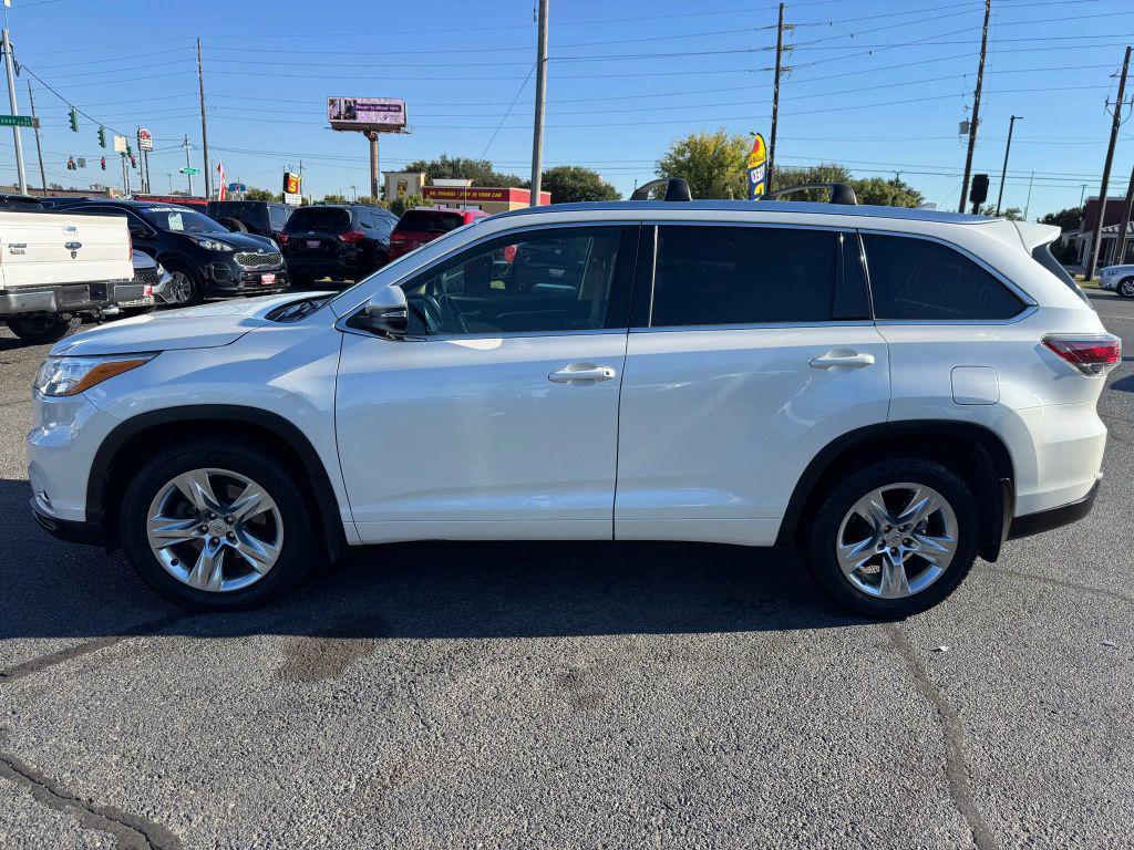 used 2015 Toyota Highlander car, priced at $19,995
