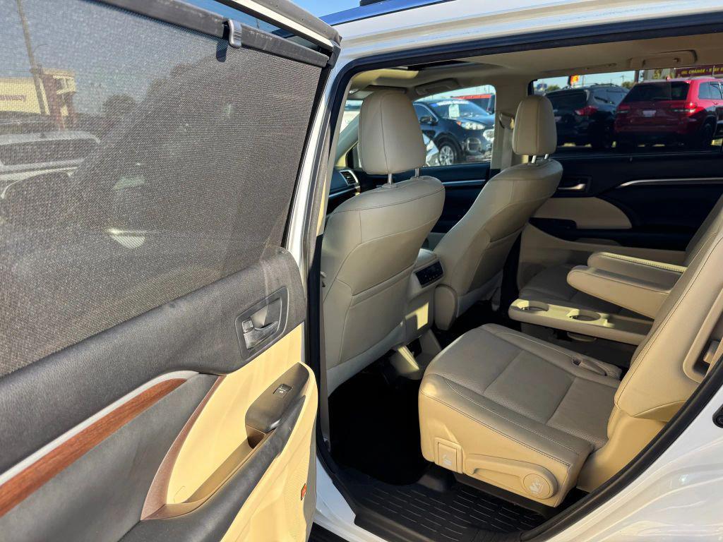 used 2015 Toyota Highlander car, priced at $19,995