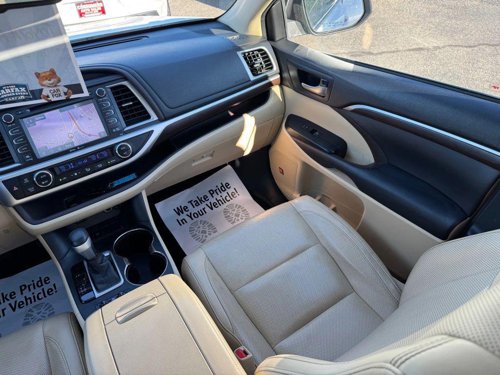 used 2015 Toyota Highlander car, priced at $19,995